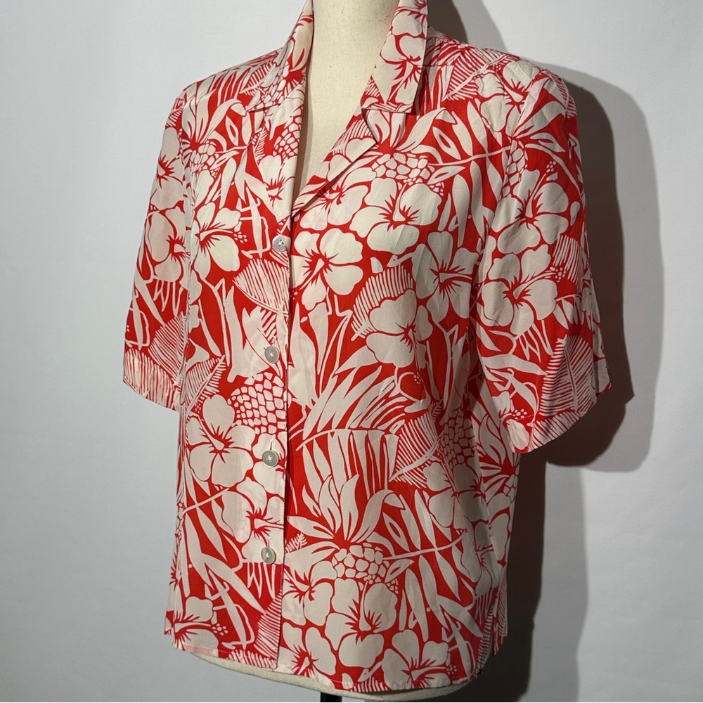 Vintage Ann May Womens Hibiscus Hawaiian Button Up Blouse 100% silk - S